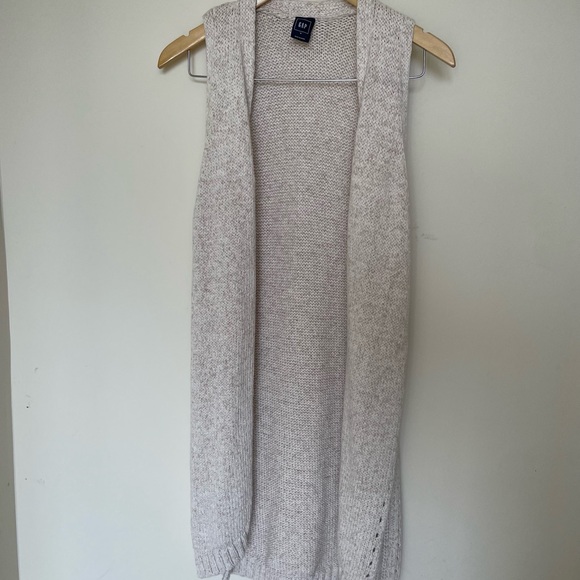 Long Knitted Vest - Picture 7 of 10